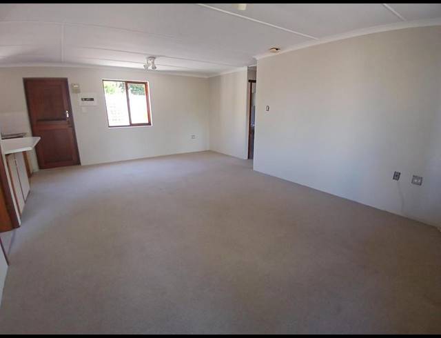 2 BEDROOM HOUSE FOR SALE IN STILBAAI-WES